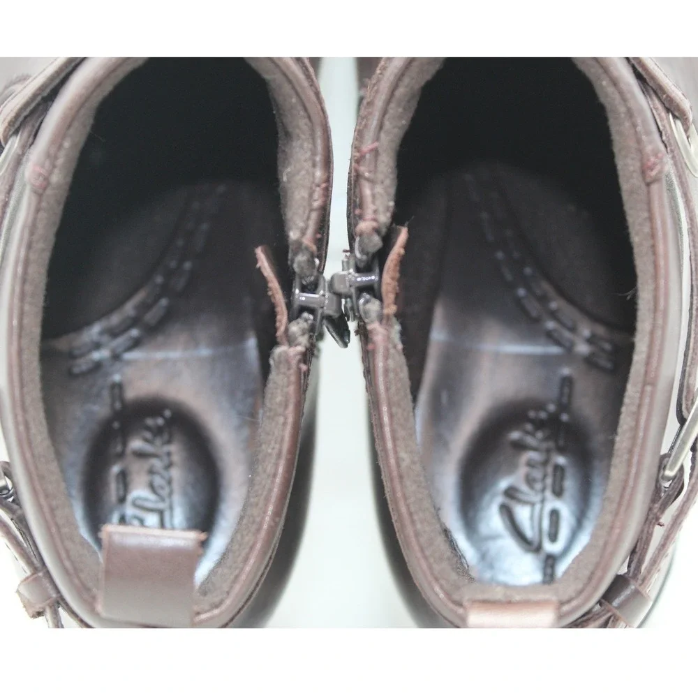 Clarks Womens 72886 Brown Leather Ankle Boots Side‎ Zip Buckle Strap 9.5M
